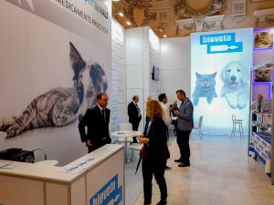Bioveta la congresul medicilor veterinari din România