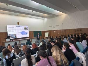 Întâlnire la Universitatea din Iași, România